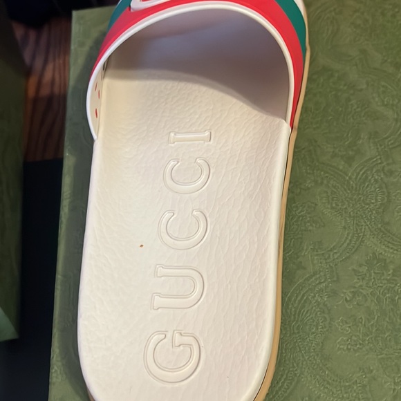 Gucci slides - Picture 6 of 6